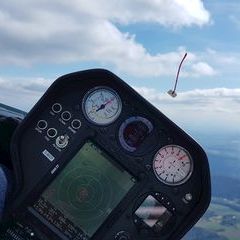 Flugwegposition um 14:42:41: Aufgenommen in der Nähe von Gemeinde Eidenberg, Österreich in 1411 Meter